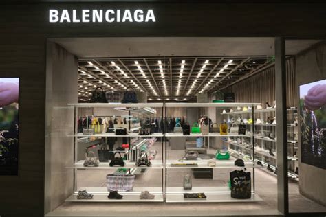BALENCIAGA wholesale store